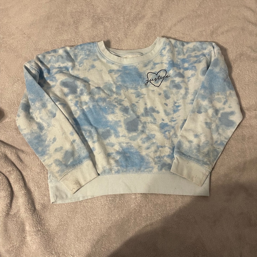 Girl 12-13 sweater no hood, gently used